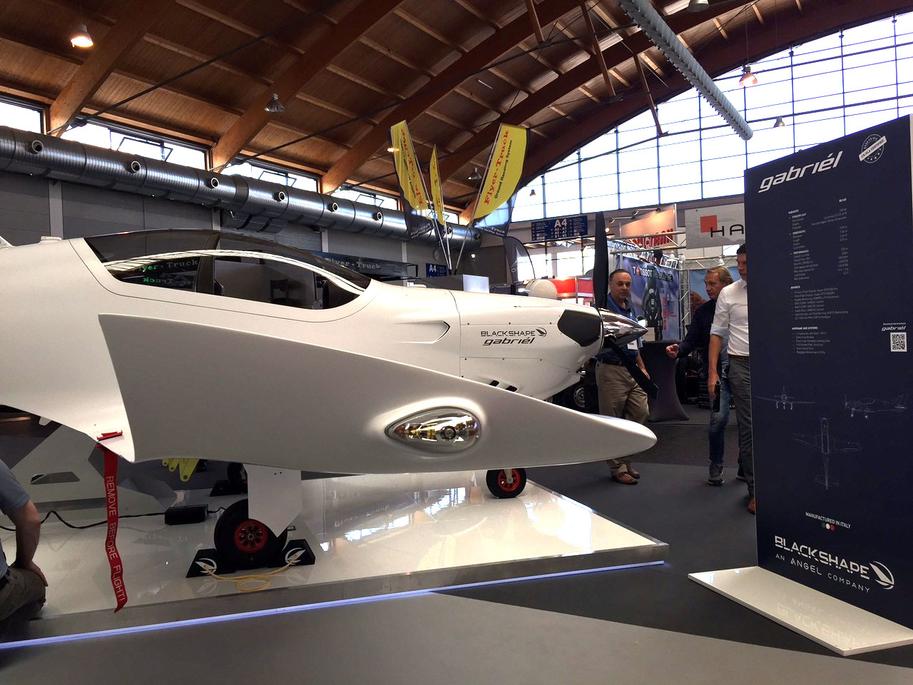 Aero Friedrichshafen Aveo navigation-position-strobe lights