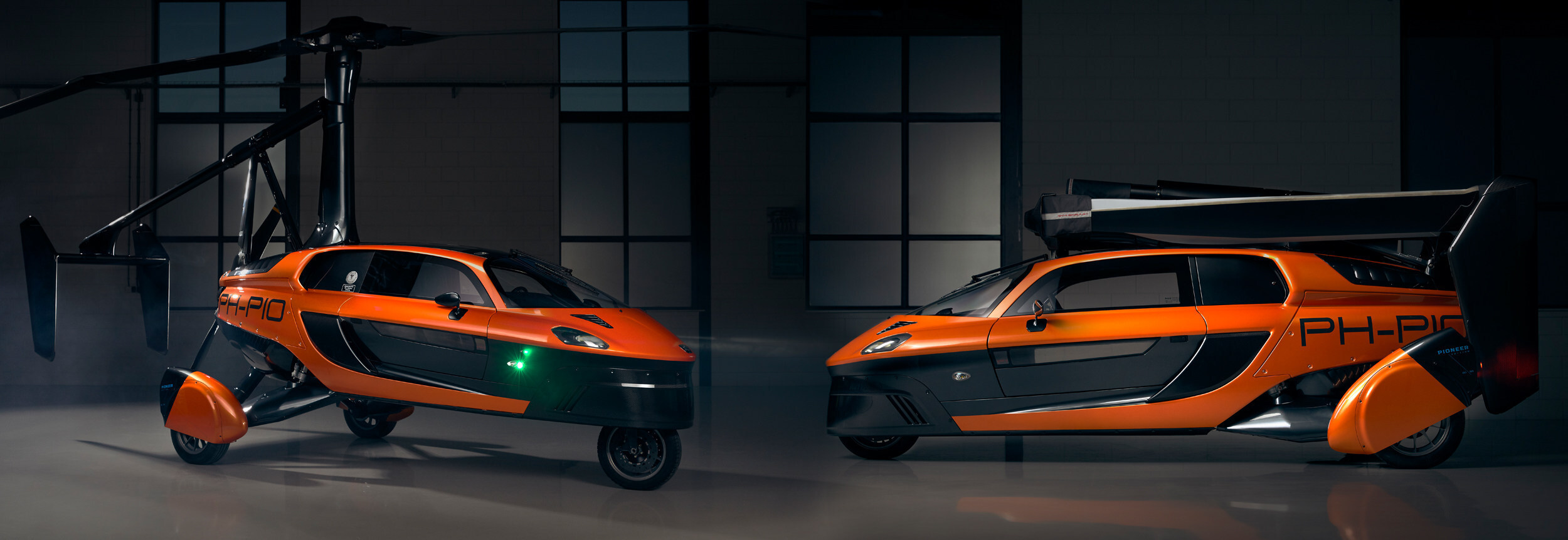 Ultra Galactica - aircraft wingtip navigation / position / strobe light Ultra Galactica - aircraft wingtip navigation / position / strobe light